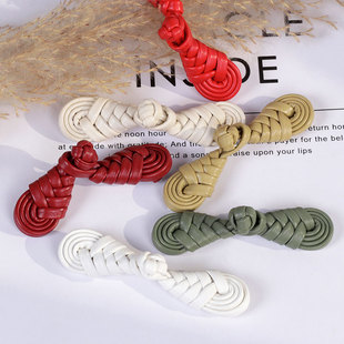 PU仿皮琵琶盘扣中国风中式 复古皮衣外套马甲手工编织琵琶扣皮扣子