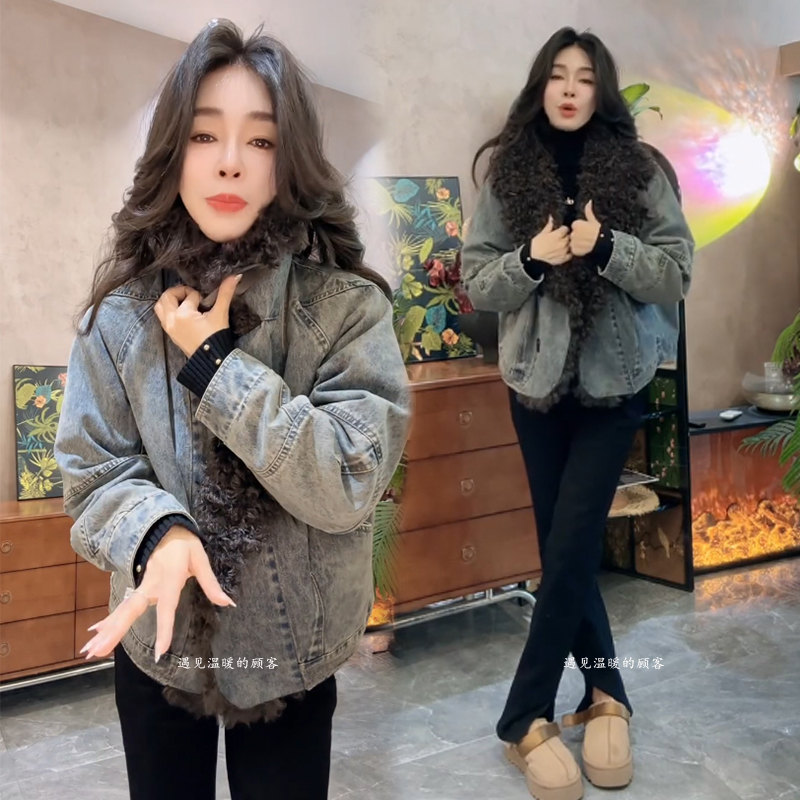 短款牛仔外套女冬拼接羊羔毛上衣