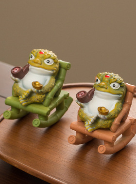 创意招财金蟾摆件高级感小众工位桌面茶桌金蝉茶宠装饰品生日礼物