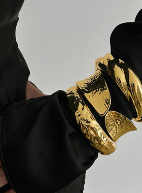 欧美跨境熔岩合金螺纹弹簧开口手镯 时尚个性小众甜酷商务手饰品