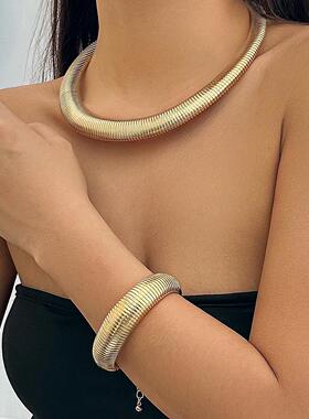 欧美跨境饰品夸张蛇骨线条非洲