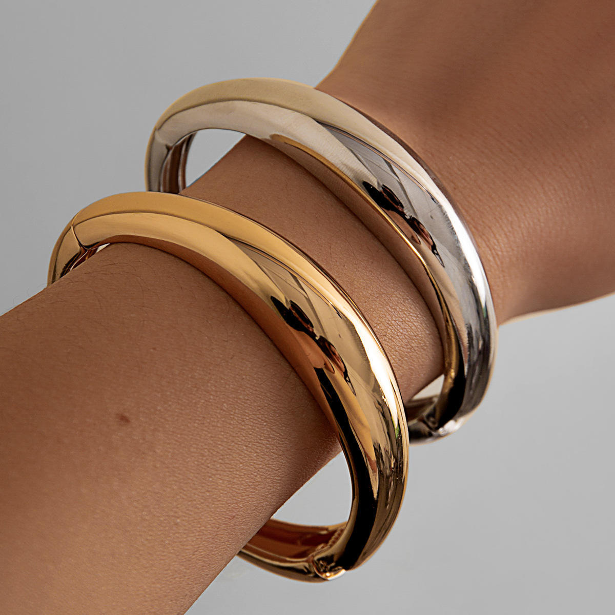 欧美跨境饰品小众潮流设计感几何弧面夸张开口手镯套装Bracelet