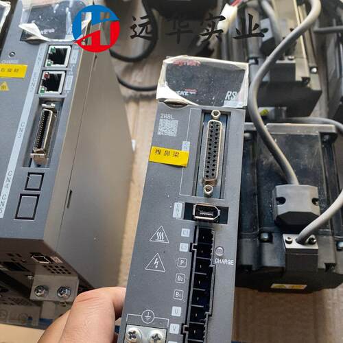 睿能伺服400瓦 驱动RS2E-2R8L现货