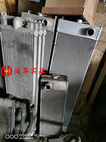 小松PC200-8机水箱液压油散热器中冷器都检修好