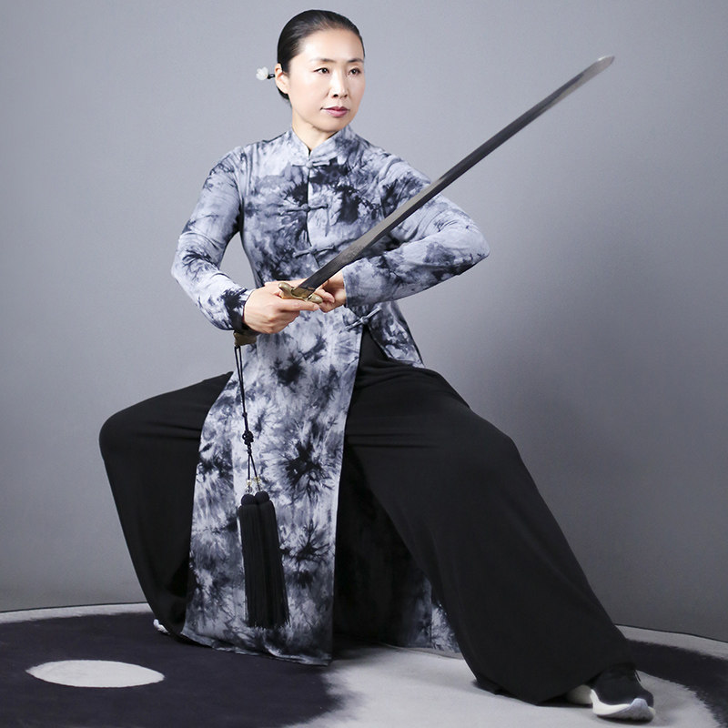 马蕾太极拳新款夏季武术表演服扎染弹力麻中国风黑灰休闲旗袍长款