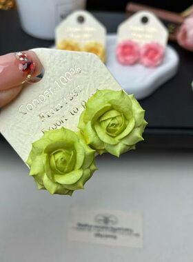 绿色蔷薇山茶花耳钉花朵