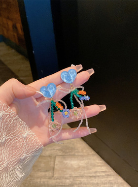 蓝色串珠水晶花朵独特耳环显脸小