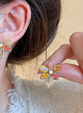 水晶花朵耳钉2023年新款潮小众设计高级感耳环精致轻奢百搭耳饰女