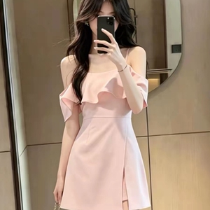 2026夏季新款小众露肩设计感连衣裙女韩版时尚百搭吊带裙气质短裙