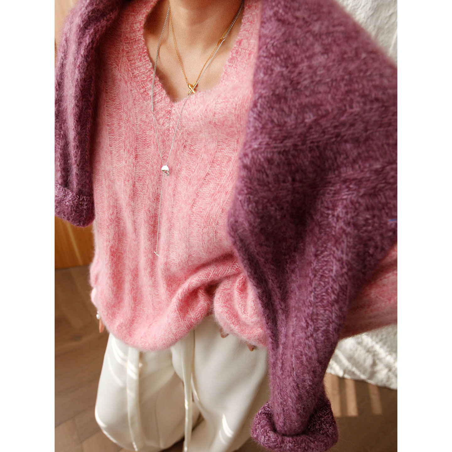 温柔系雪花羊绒拉绒粉色毛衣