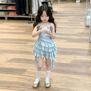 韩版女童2026夏季新款蓝色不规则荷叶边吊带裙小女孩流苏收腰短裙