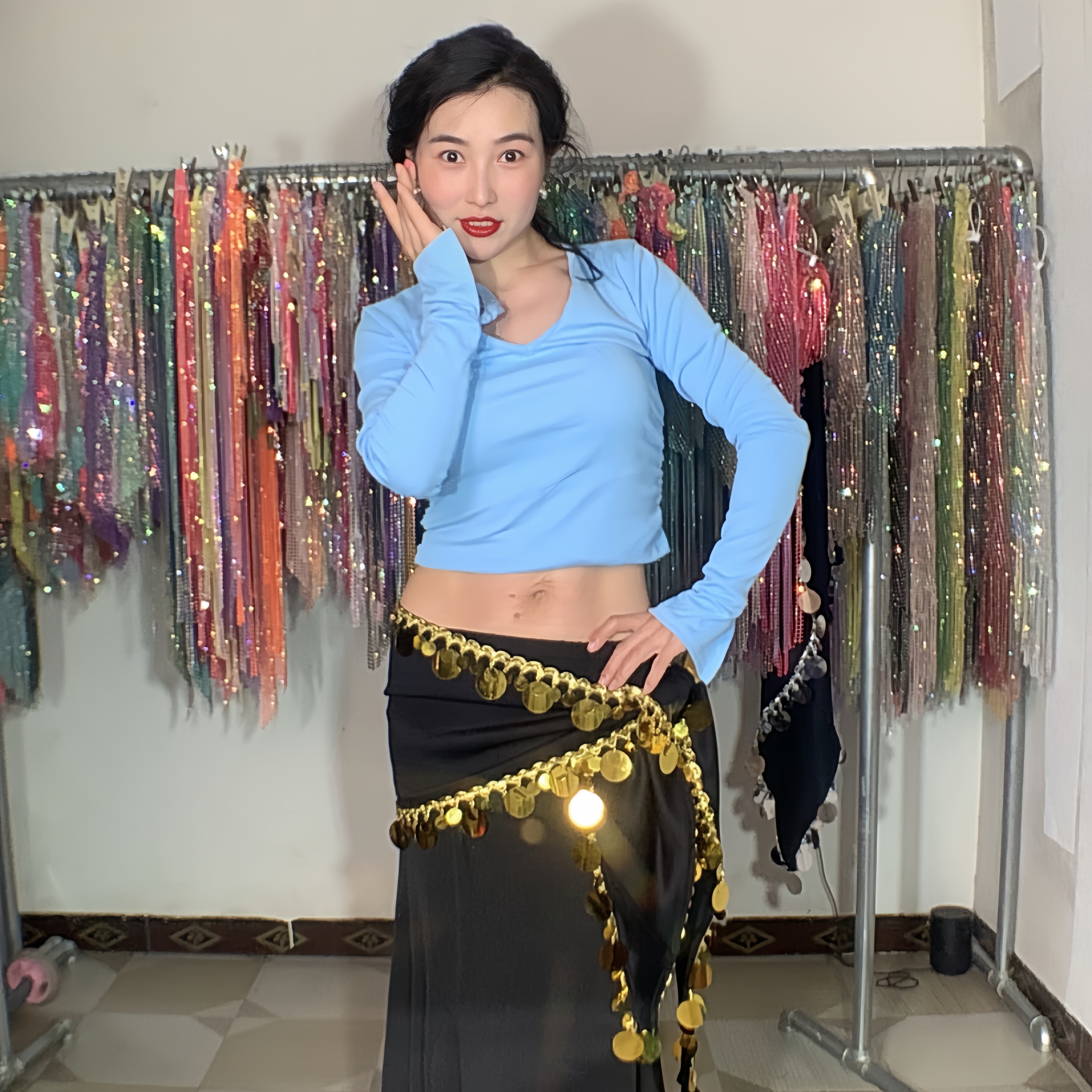 小妍家2025新款肚皮舞臀巾东方舞亮片短裙印度舞腰链初学者表演