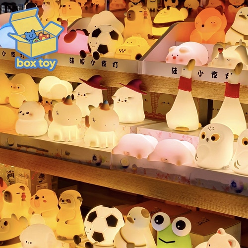 Boxtoy联名硅胶小夜灯喂奶神器