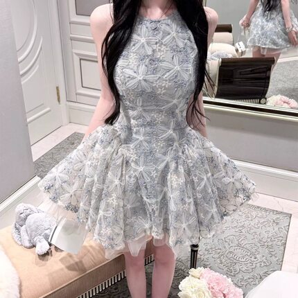 雾灰清矜定染雾兰盘带绣甜美花朵蓬蓬公主风连衣裙立体小众礼服裙