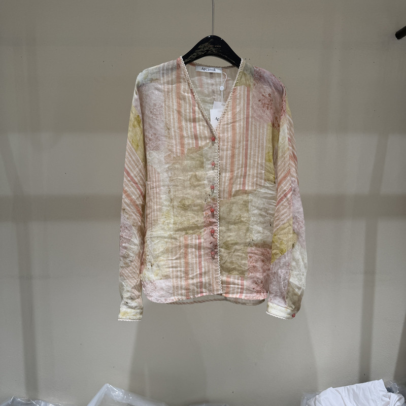 欧洲站2026早夏新款时尚V领单排扣拼色条纹棉麻长袖衬衫女款欧货