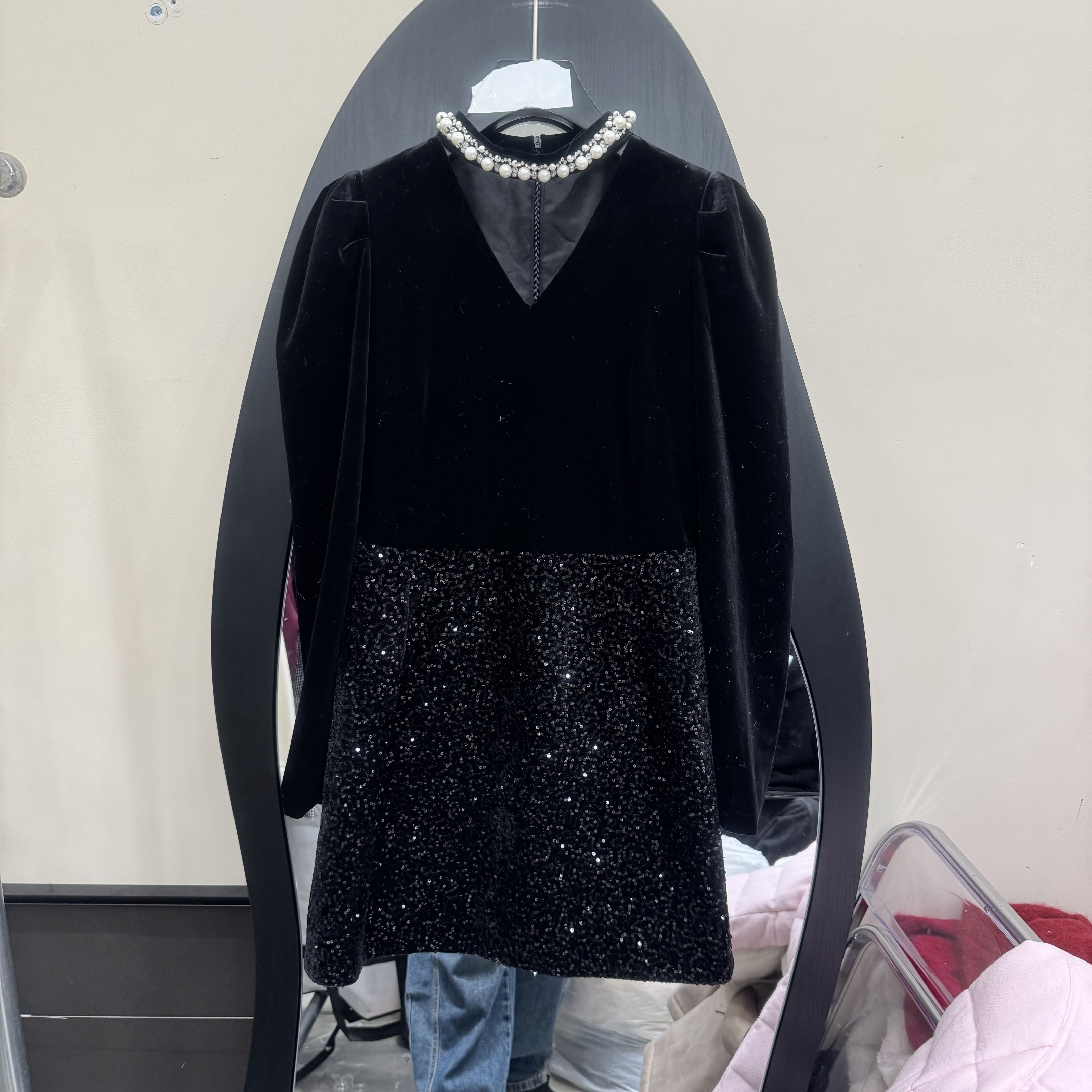 欧洲站冬新款V领亮片丝绒连衣裙