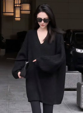 黑色V领温柔慵懒风毛衣2025新款秋季高级中长款上衣女遮屁股洋气