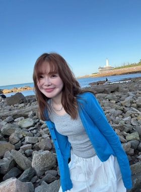 蓝色V领冰丝凉感针织防晒开衫女夏季薄款配吊带外搭长袖上衣外套