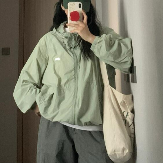 户外运动轻薄连帽防晒衣女