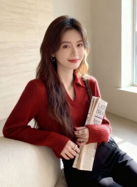 减龄圣诞新年红色翻领毛衣女