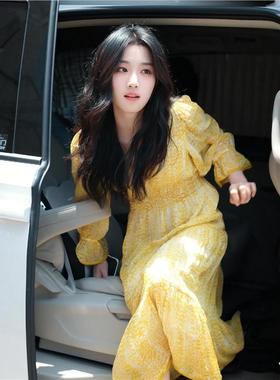 卢昱晓明星同款黄色碎花连衣裙洋气气质轻熟风垂坠感法式百搭长裙