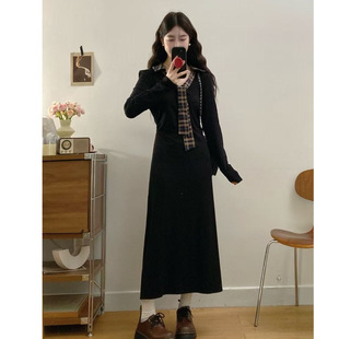 法式黑色针织连衣裙子女秋冬季2026新款巨好看高级感内搭收腰长裙