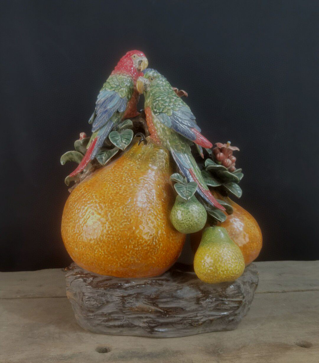 独特收藏石湾工艺瓷雕60*43厘米应有尽有唯我拥有鹦鹉柚子大摆件