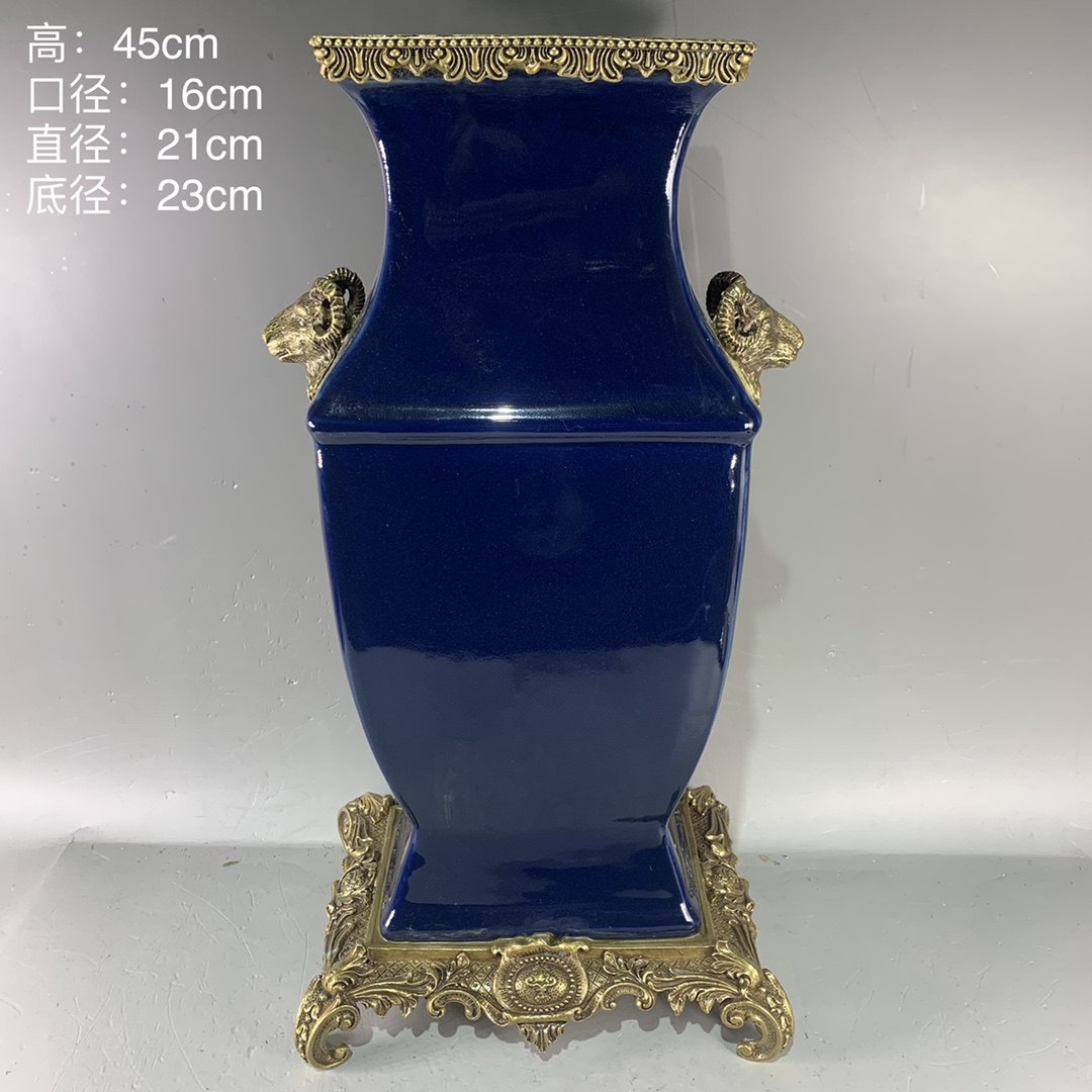 独特收藏回流瓷霁蓝釉镶铜洋洋得意双羊双耳四方花瓶摆件