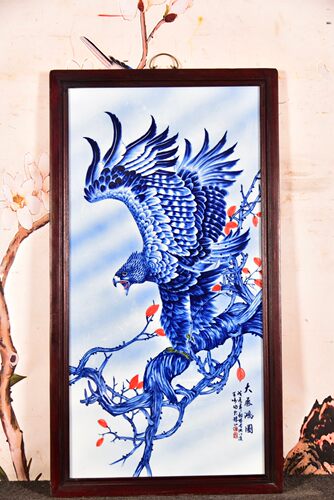 书房客厅壁挂青花大王王步作品老木框镶瓷板画大展宏图鹰中堂挂板