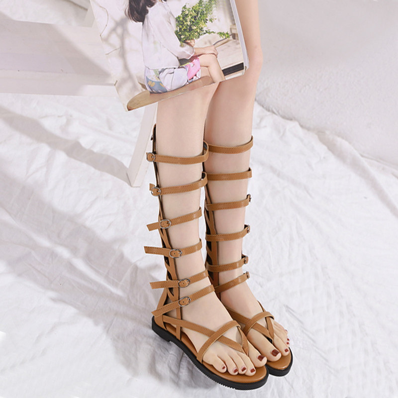 波西米亚罗马长筒靴新款交叉绑带凉鞋女夏平底夹趾高帮皮带扣凉靴