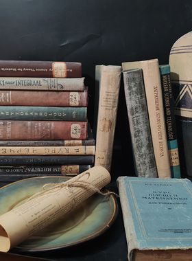 英文书硬皮精装书 欧式复古烫金外文书 书房样板房真书道具一本