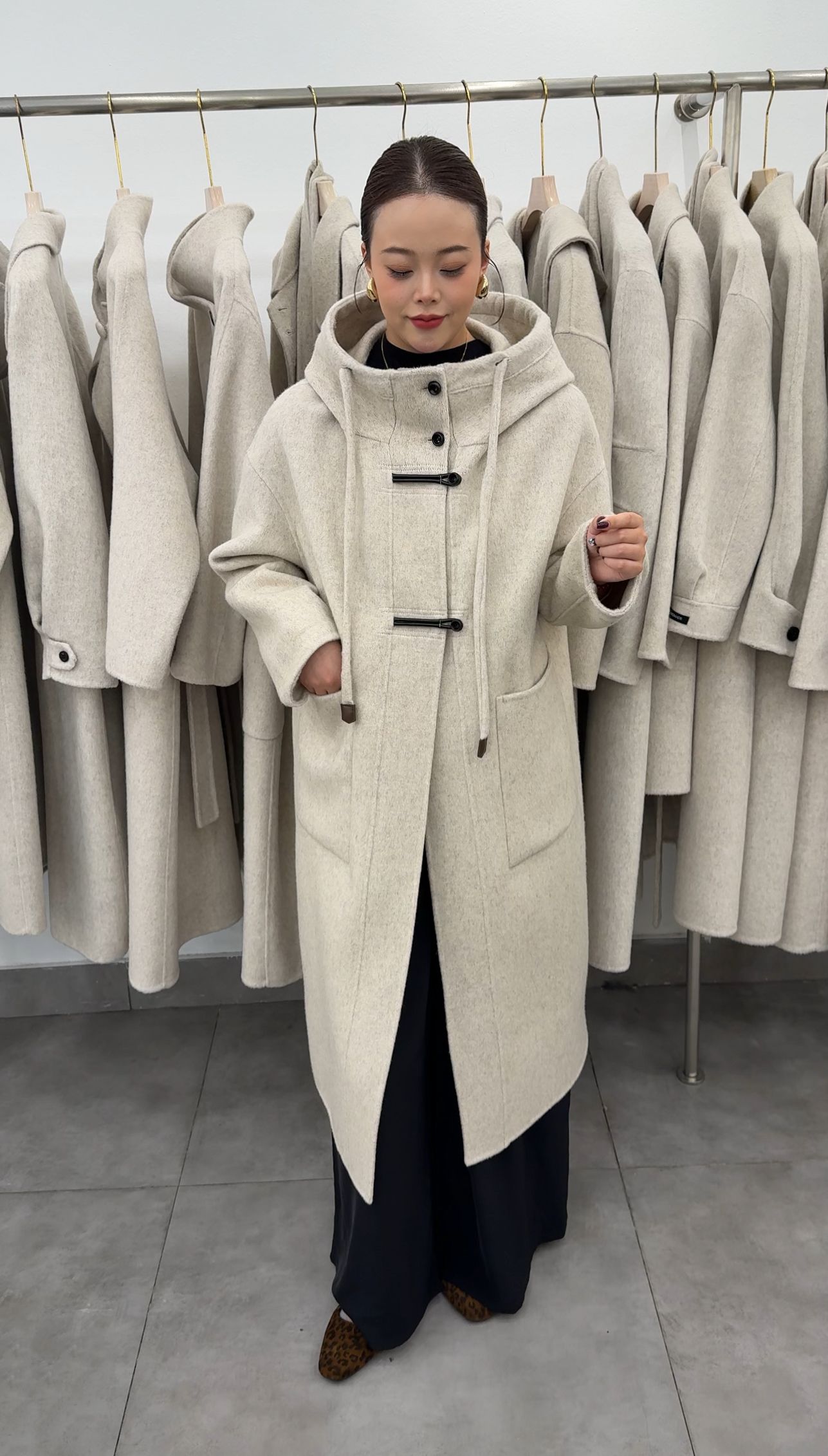 2025年秋冬新款抽绳连帽双面羊毛大衣女中长款显瘦羊毛呢子外套女