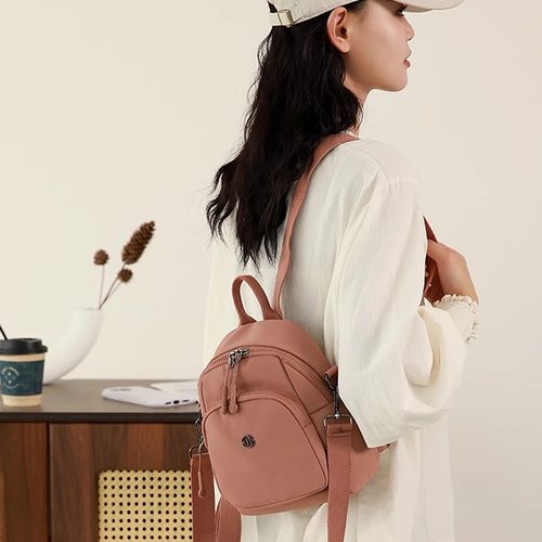 2025新款轻便双肩包防水尼龙布