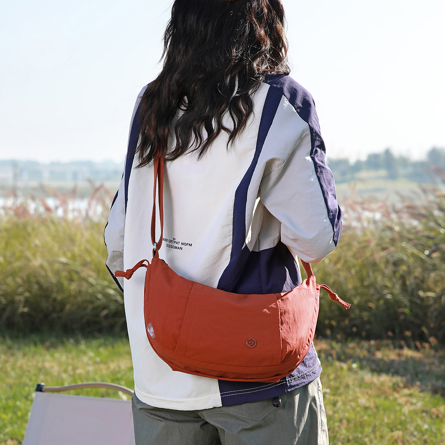 轻量化防水户外斜挎包