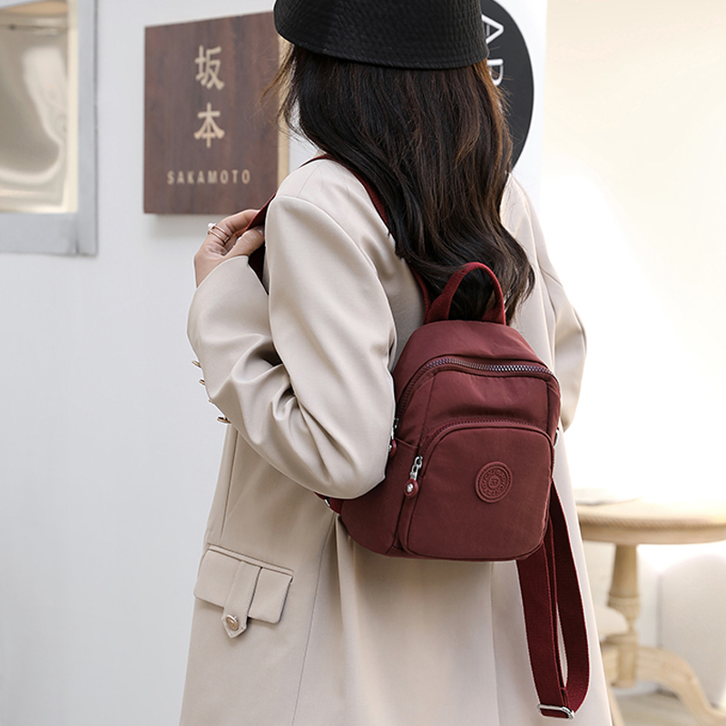 牛津布时尚风百搭女士冬季双肩包