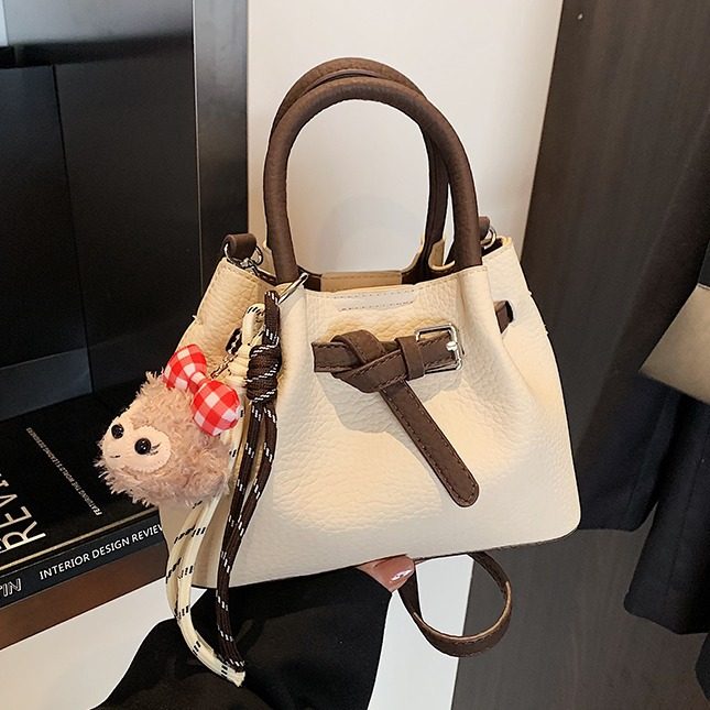 上班通勤手提包包女式2026新款复古简约水桶包韩系休闲时尚斜挎包,箱包皮具/热销女包/男包,单肩包,淘宝优惠券,粉丝福利购,淘宝优惠卷