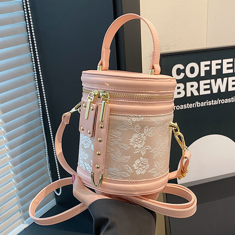 新中式迷你小包包女百搭2025新款夏天设计感小众斜挎包手提水桶包,箱包皮具/热销女包/男包,单肩包,淘宝优惠券,粉丝福利购,淘宝优惠卷