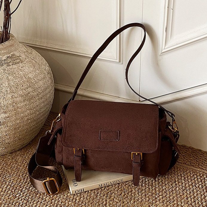 复古邮差包女2026新款早春斜挎包大容量休闲包气质简约洋气单肩包,箱包皮具/热销女包/男包,单肩包,淘宝优惠券,粉丝福利购,淘宝优惠卷