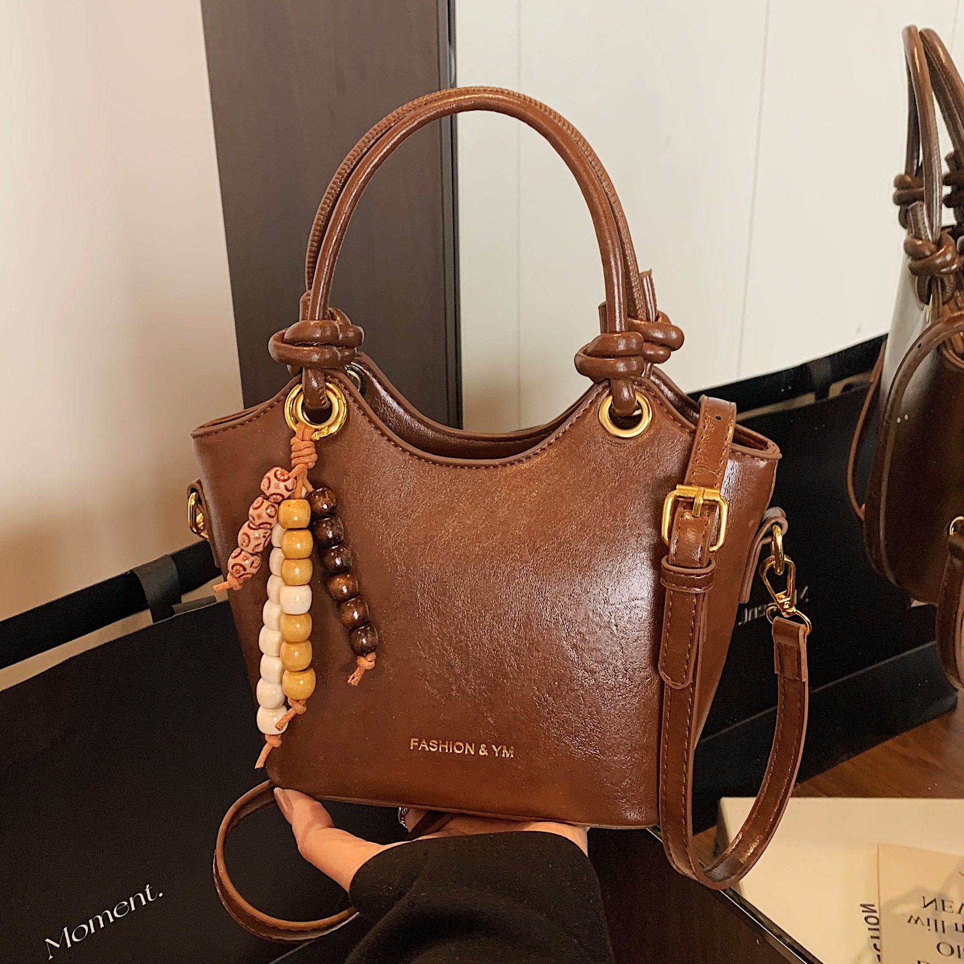 高级感复古手拎包包女式2026新款潮时尚百搭精致单肩包斜挎水桶包,箱包皮具/热销女包/男包,腋下包,淘宝优惠券,粉丝福利购,淘宝优惠卷