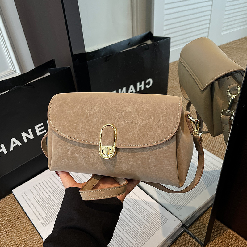 高级感时尚小方包女2025春