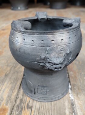 云南香格里拉尼西黑陶土陶迷你袖珍性小火炉围炉煮茶摆件工艺品