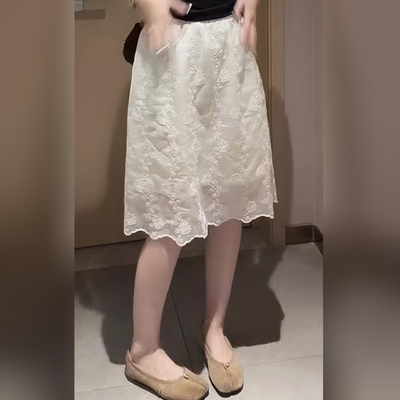 法式浪漫网纱绣花蕾丝半身裙女2026夏季高腰A字裙显瘦气质花苞裙