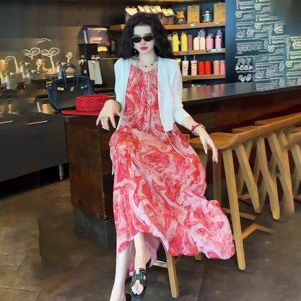 度假风印花连衣裙套装2025夏新款宽松透气吊带裙防晒披肩两件套女