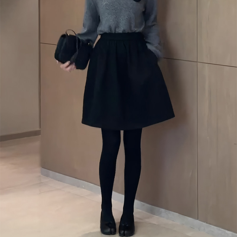 韩系时尚黑色加厚毛呢花苞裙女2025冬季新款高腰百搭显瘦遮胯短裙,女装/女士精品,大码半身裙,淘宝优惠券,粉丝福利购,淘宝优惠卷