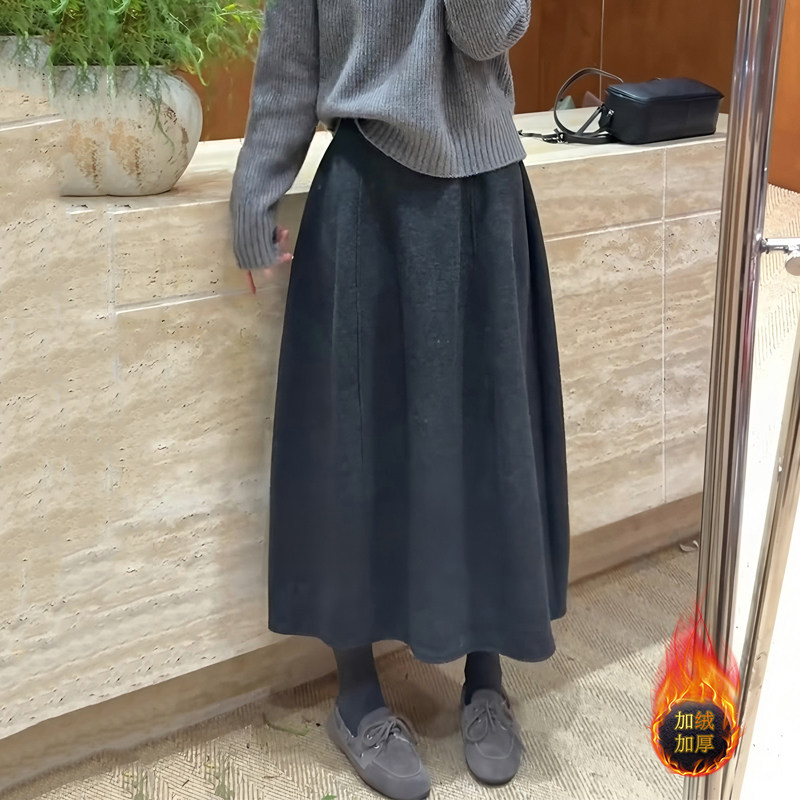 高级感深灰色毛呢花苞裙女2025冬季新款加绒加厚减龄遮胯半身裙