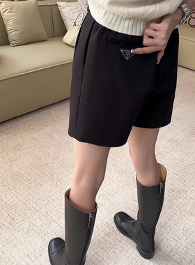 黑色西装短裤女2025秋季流行新款高腰显瘦宽松时尚百搭休闲四分裤