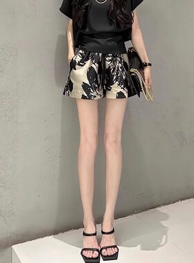 水墨印花短裤女2026年夏季新款时尚高腰显瘦百搭洋气a字阔腿裤子