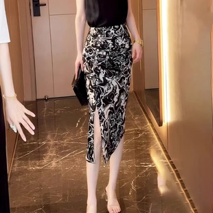 不规则缎面印花开叉半身裙女2025夏季 a字裙 新款 气质高腰洋气修身