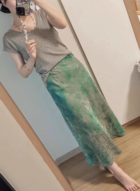 轻国风气质优雅百搭a字裙女2025夏季新款高腰显瘦绿色印花半身裙