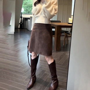 棕色皮绒半身裙女2025年秋冬流行新款 洋气好看A字裙 气质大方时尚
